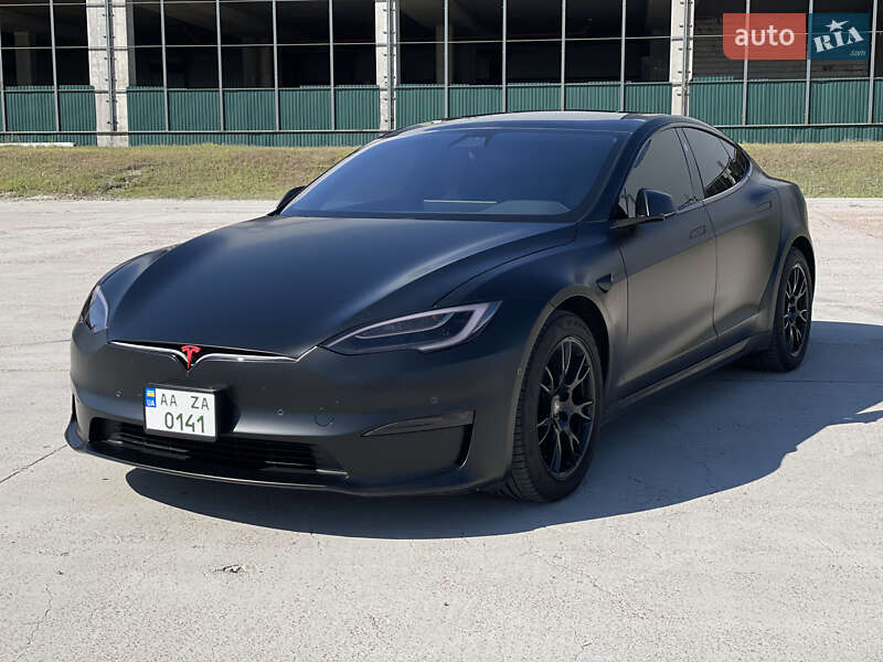 Лифтбек Tesla Model S 2021 в Киеве