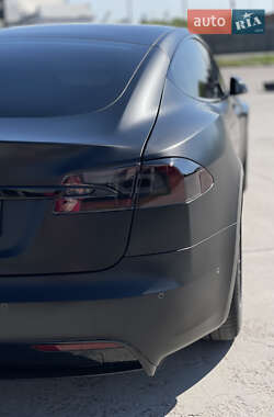Лифтбек Tesla Model S 2021 в Киеве
