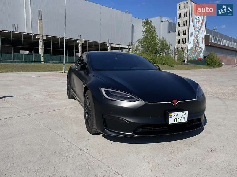 Лифтбек Tesla Model S 2021 в Киеве