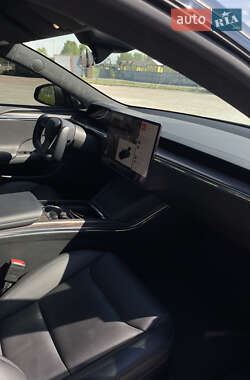 Лифтбек Tesla Model S 2021 в Киеве