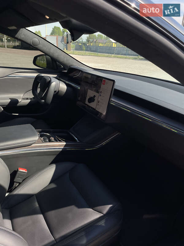 Лифтбек Tesla Model S 2021 в Киеве