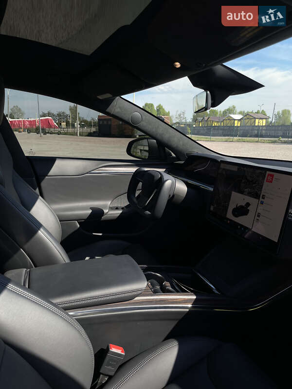 Лифтбек Tesla Model S 2021 в Киеве
