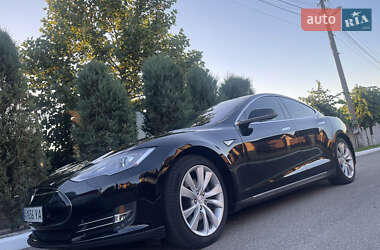 Tesla Model S  2015