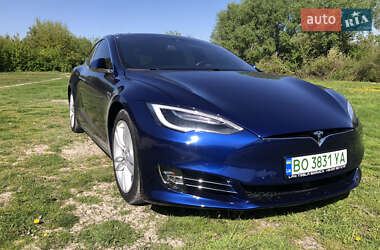 Tesla Model S  2015
