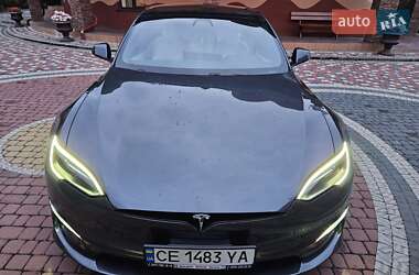 Tesla Model S  2022