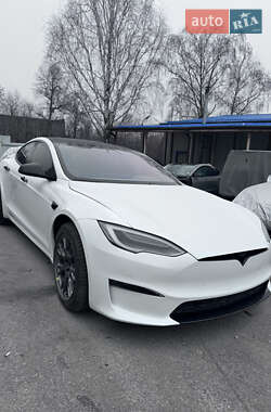 Tesla Model S  2021