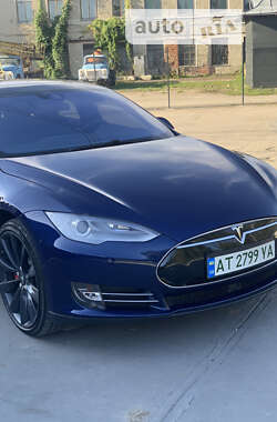 Tesla Model S  2015