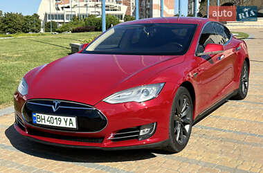 Tesla Model S  2013