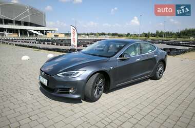 Tesla Model S  2017