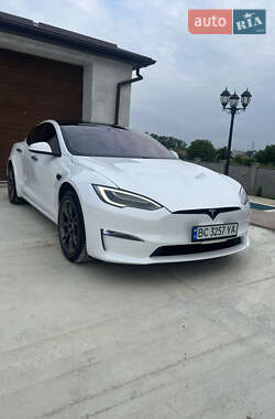 Tesla Model S  2021