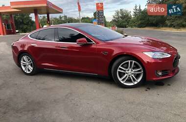 Tesla Model S 90D 2016