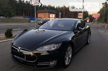 Tesla Model S  2015