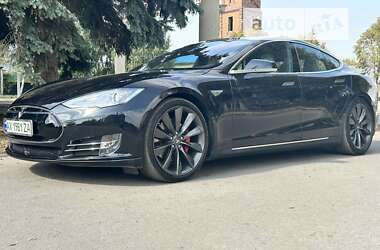 Tesla Model S  2016