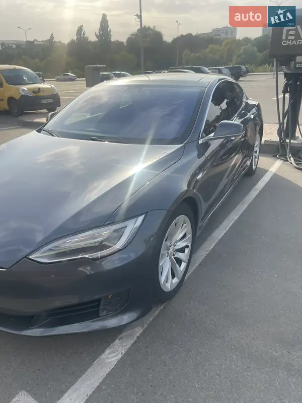 Tesla Model S