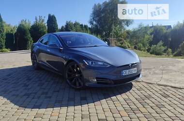 Tesla Model S 2012