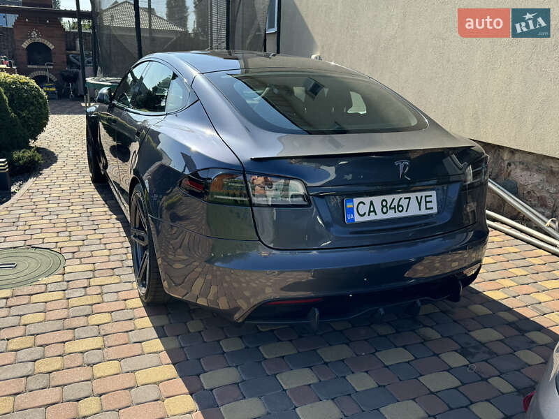 Лифтбек Tesla Model S 2022 в Черкассах