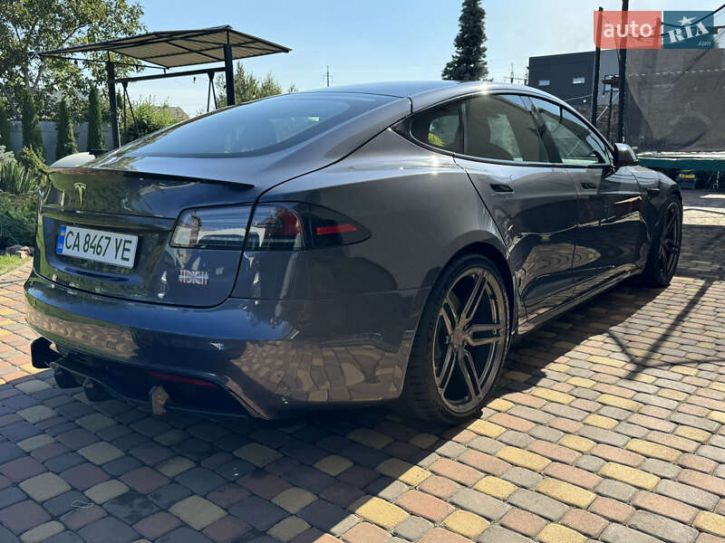 Лифтбек Tesla Model S 2022 в Черкассах
