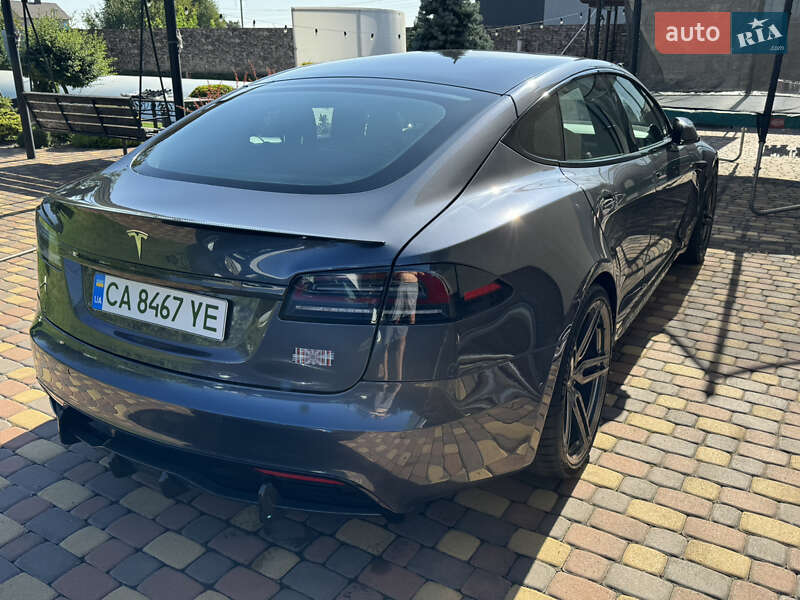 Лифтбек Tesla Model S 2022 в Черкассах