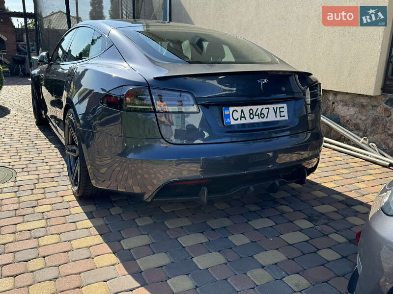 Лифтбек Tesla Model S 2022 в Черкассах