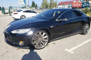 Tesla Model S  2015