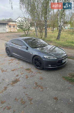 Tesla Model S 2013