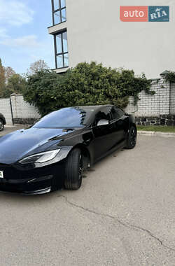 Tesla Model S  2022