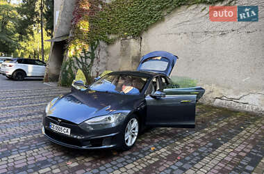 Tesla Model S  2015