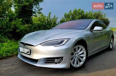 Tesla Model S  2018