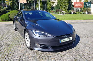 Tesla Model S  2017