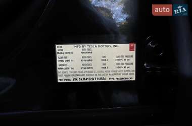 Лифтбек Tesla Model S 2015 в Львове