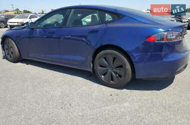 Tesla Model S  2021