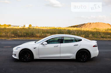 Tesla Model S  2018