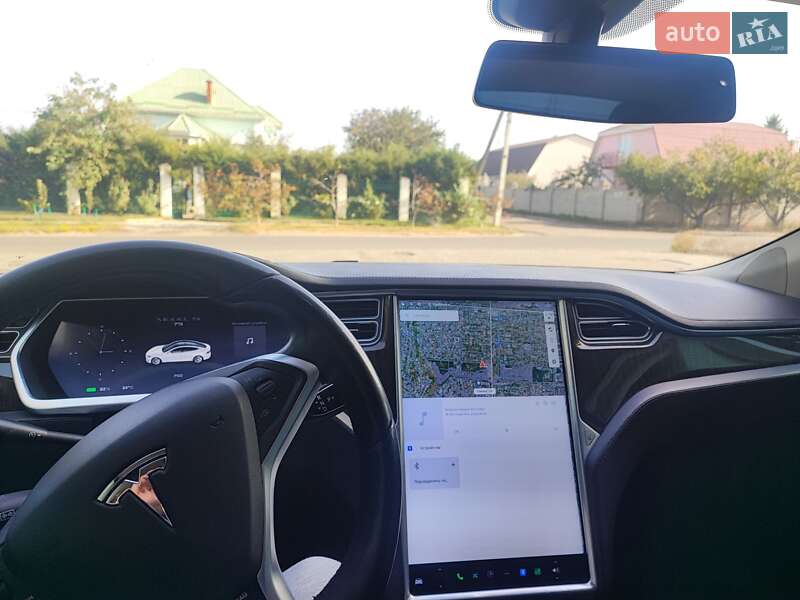 Лифтбек Tesla Model S 2013 в Николаеве