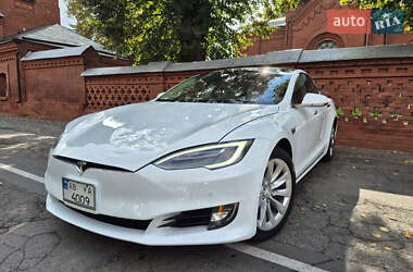 Tesla Model S  2016