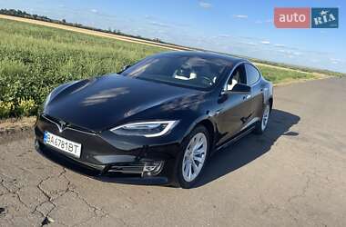 Tesla Model S 2017