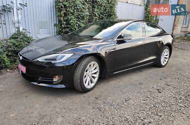 Tesla Model S  2018