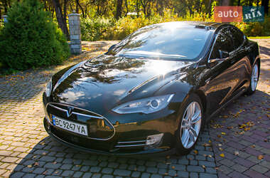 Tesla Model S  2015
