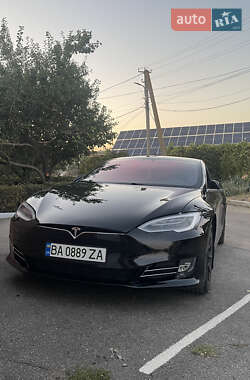 Tesla Model S 2017