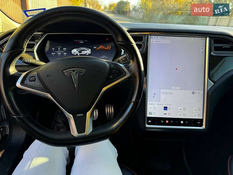 Ліфтбек Tesla Model S 2013 в Києві