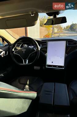Ліфтбек Tesla Model S 2013 в Києві
