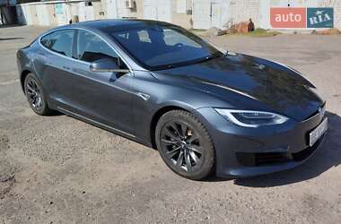 Tesla Model S  2016