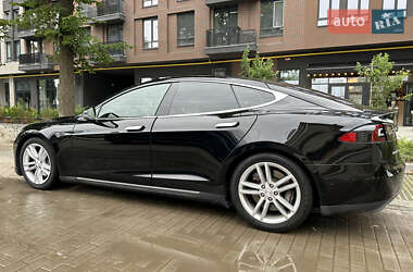 Tesla Model S  2015
