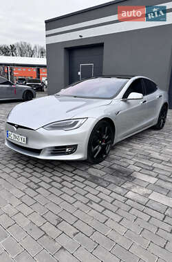 Ліфтбек Tesla Model S 2018 в Луцьку фото Ліфтбек Tesla Model S 2018 в Луцьку