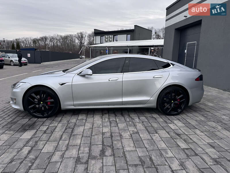 Ліфтбек Tesla Model S 2018 в Луцьку фото 5 Ліфтбек Tesla Model S 2018 в Луцьку