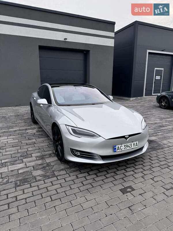Ліфтбек Tesla Model S 2018 в Луцьку фото 3 Ліфтбек Tesla Model S 2018 в Луцьку