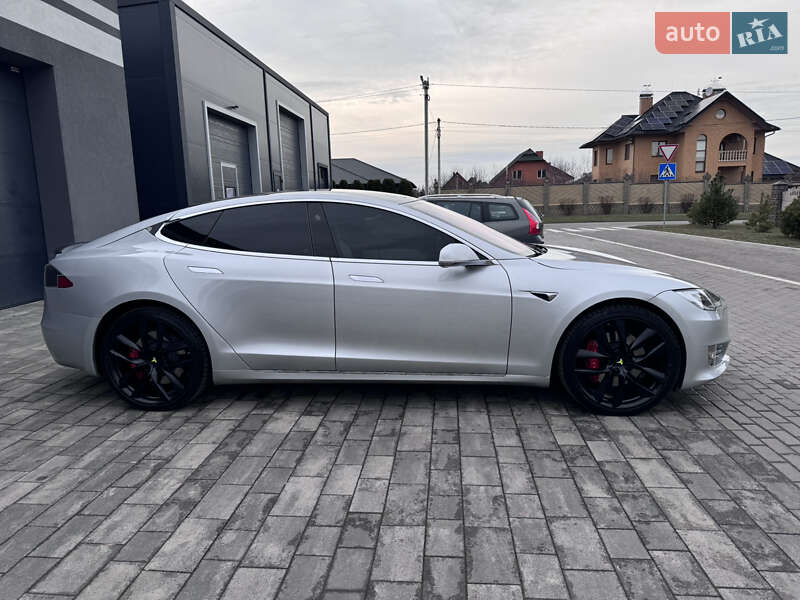 Ліфтбек Tesla Model S 2018 в Луцьку фото 7 Ліфтбек Tesla Model S 2018 в Луцьку