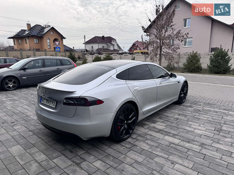 Ліфтбек Tesla Model S 2018 в Луцьку фото 10 Ліфтбек Tesla Model S 2018 в Луцьку