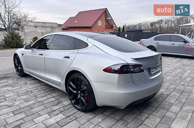 Ліфтбек Tesla Model S 2018 в Луцьку фото 11 Ліфтбек Tesla Model S 2018 в Луцьку