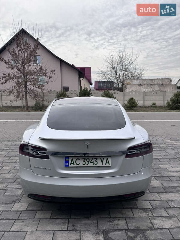 Ліфтбек Tesla Model S 2018 в Луцьку фото 12 Ліфтбек Tesla Model S 2018 в Луцьку