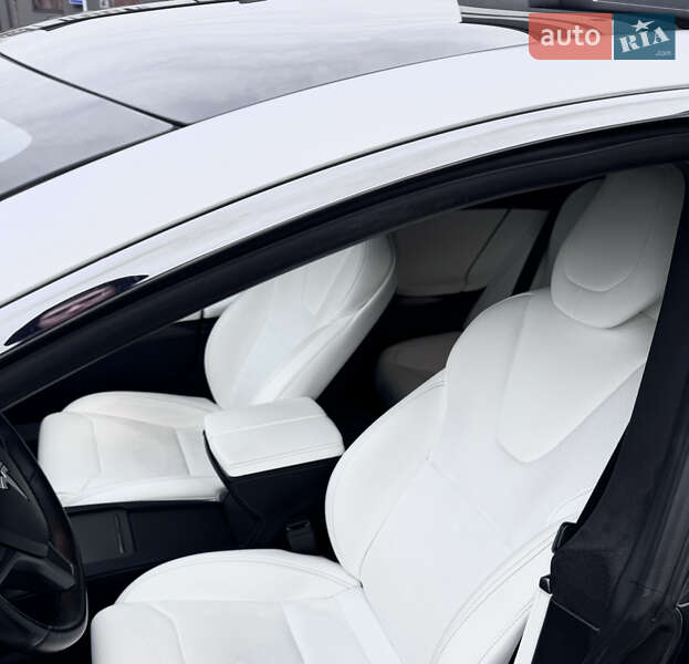 Ліфтбек Tesla Model S 2018 в Луцьку фото 30 Ліфтбек Tesla Model S 2018 в Луцьку
